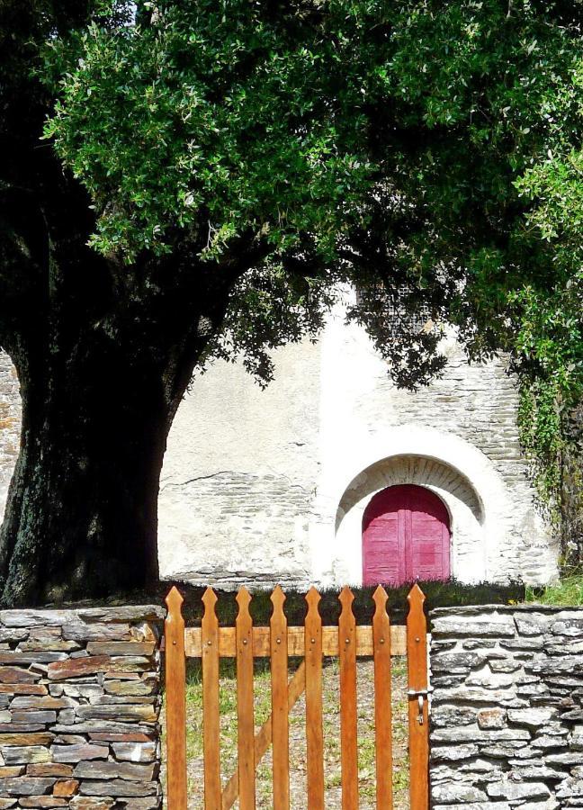 La Vallee De Gaia Bed & Breakfast Saint-Hilaire-de-Lavit ภายนอก รูปภาพ